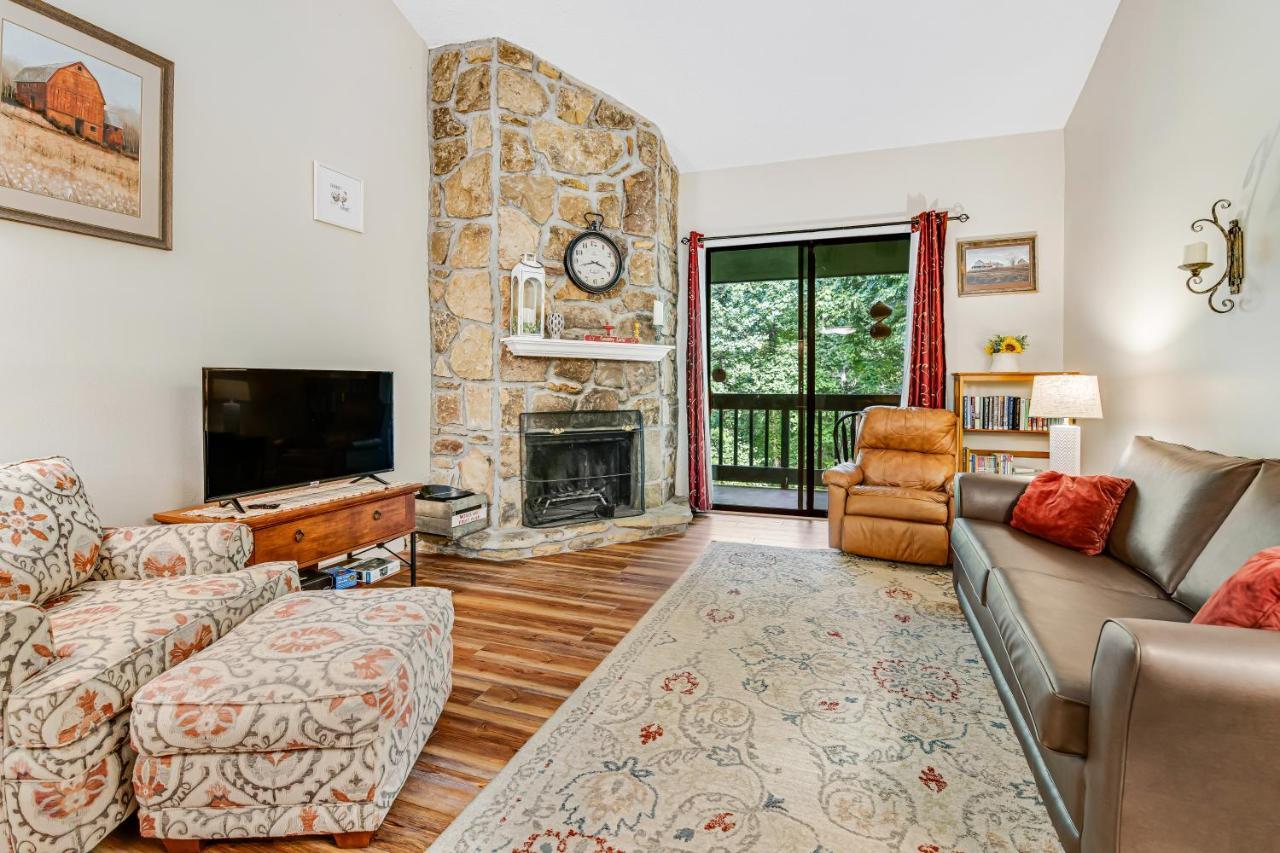 Hiker'S Hideaway Villa Gatlinburg Room photo